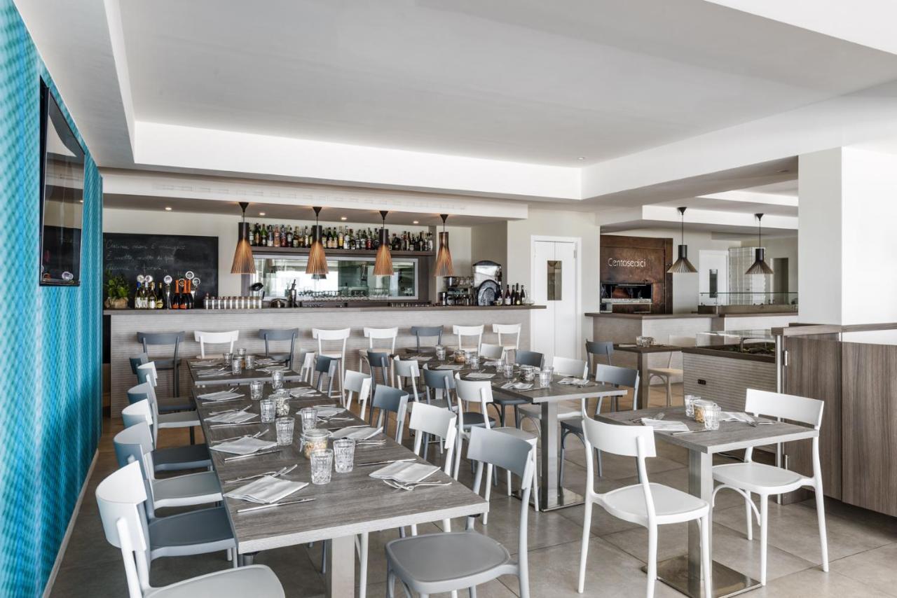 Hotel Ristorante Centosedici テッラチーナ エクステリア 写真