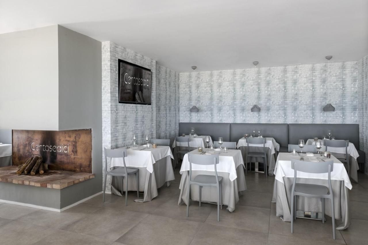 Hotel Ristorante Centosedici テッラチーナ エクステリア 写真