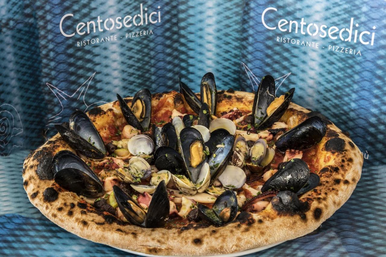 Hotel Ristorante Centosedici テッラチーナ エクステリア 写真