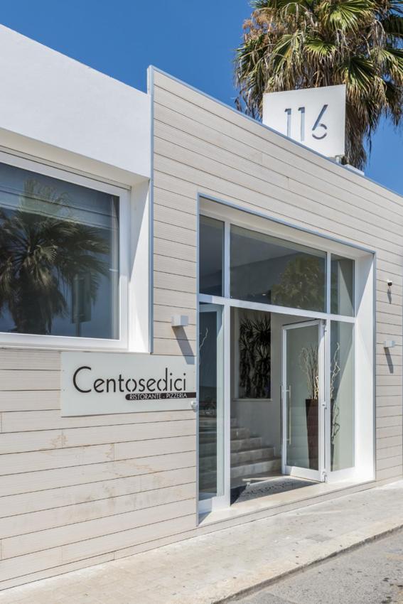 Hotel Ristorante Centosedici テッラチーナ エクステリア 写真